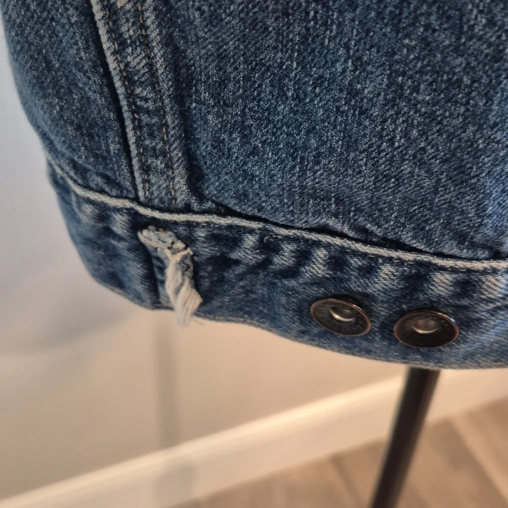 Y2K DKNY Jeans | Blue Denim Jacket | Medium - Picture 8 of 10